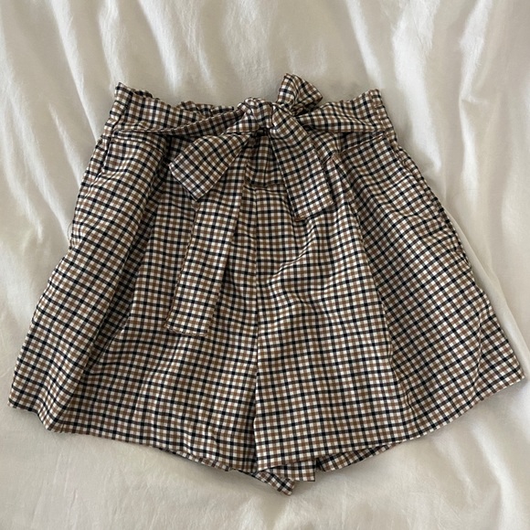H&M Divided Brown Gingham Tie Shorts - Picture 1 of 6